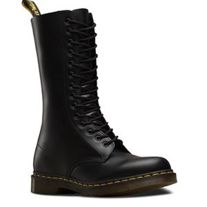 Dr. Martens 1914 Smooth Tall Boot